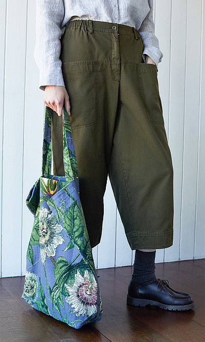 Passionflower tote bag