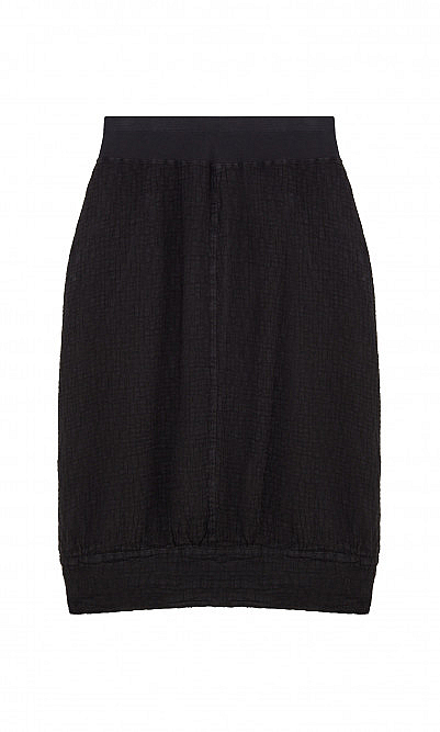 Black crinkle skirt