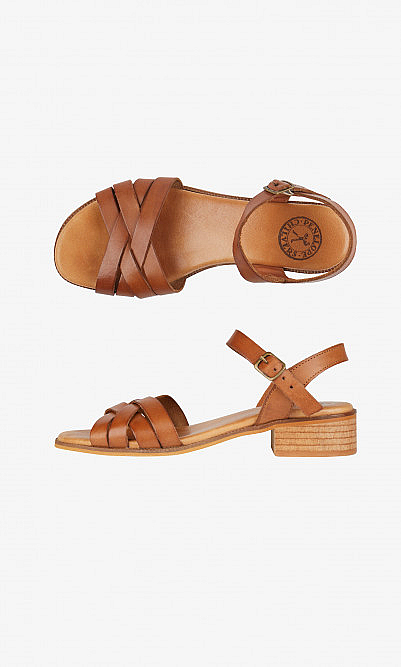 Thea sandals